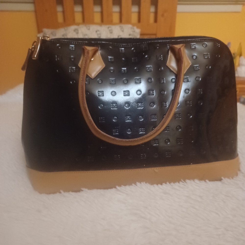 ARCADIA PATENT BAG 🤩 9X14 EUC Some Wear on handles